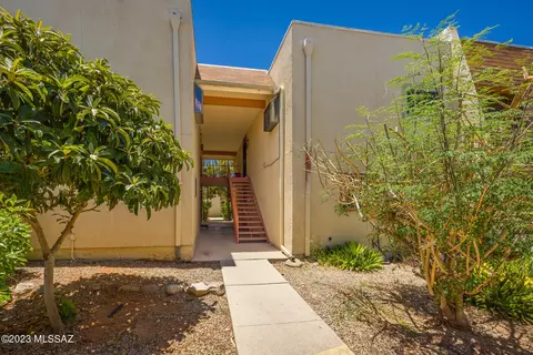 1600 N Wilmot Rd #227, Tucson, AZ 85712