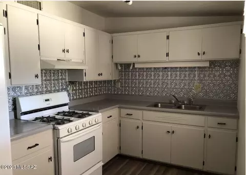 1020 E Justin Cir, Pearce, AZ 85625 photo 9