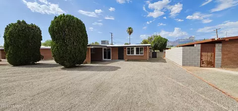 4825 E Linden St, Tucson, AZ 85712