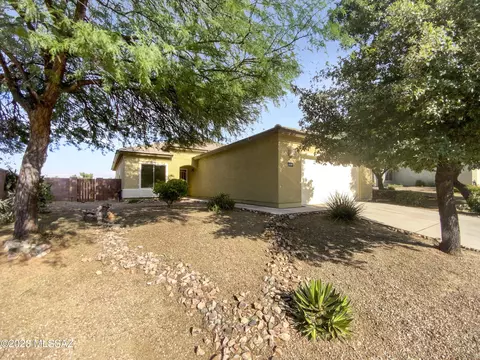 1045 S Limestone St, Benson, AZ 85602