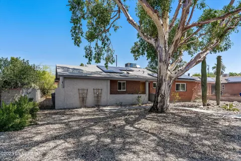 6219 E Rosewood St, Tucson, AZ 85711