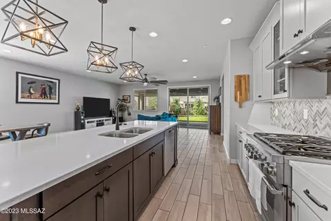 14155 E Oxen Ln, Vail, AZ 85641 photo 9
