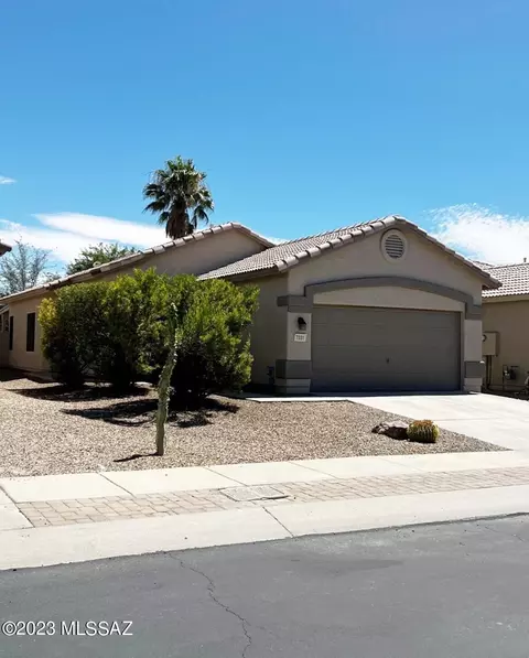 7331 W Mesquite River Dr, Tucson, AZ 85743