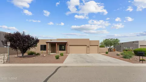 9388 S San Esteban Dr, Vail, AZ 85641