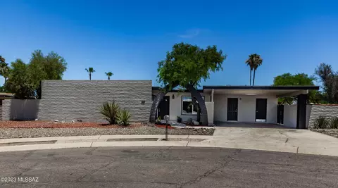 9341 E Betsey Pl, Tucson, AZ 85710