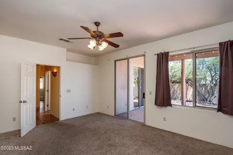 1544 E Painted Colt Loop, Tucson, AZ 85719 photo 17