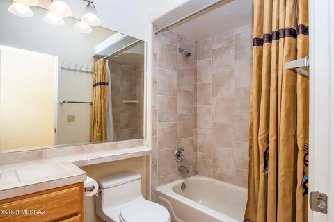 1544 E Painted Colt Loop, Tucson, AZ 85719 photo 14