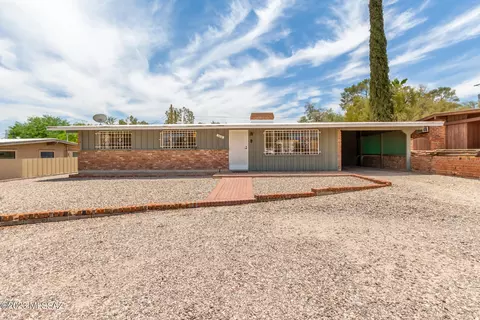 6838 E Koralee St, Tucson, AZ 85710