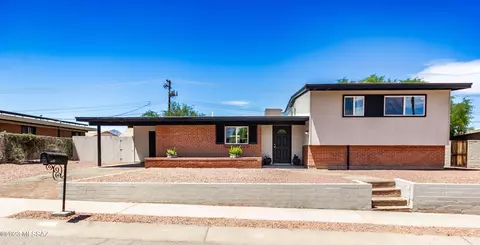8149 E 3rd St, Tucson, AZ 85710 photo 4