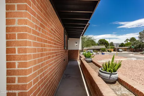 8149 E 3rd St, Tucson, AZ 85710 photo 6