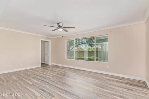 8908 E 35th Cir, Tucson, AZ 85710 photo 4