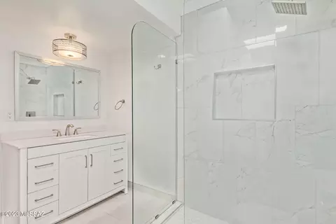 8908 E 35th Cir, Tucson, AZ 85710 photo 15