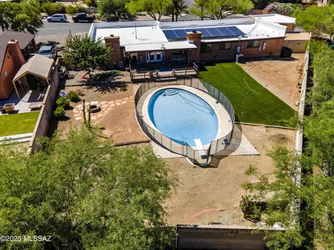 1225 W Calle De La Plz, Sahuarita, AZ 85629