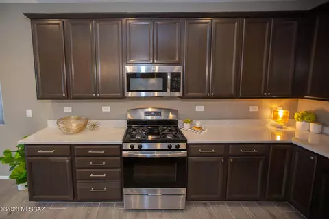 12041 E Ryscott Cir, Vail, AZ 85641 photo 4