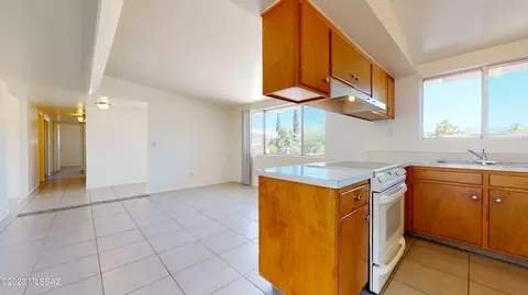 7548 E 33rd St, Tucson, AZ 85710 photo 7