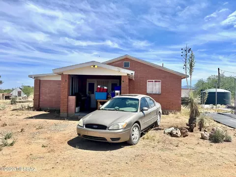 38 W Apache Way, Cochise, AZ 85606