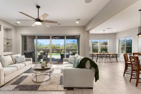 7024 W River Trl, Marana, AZ 85658