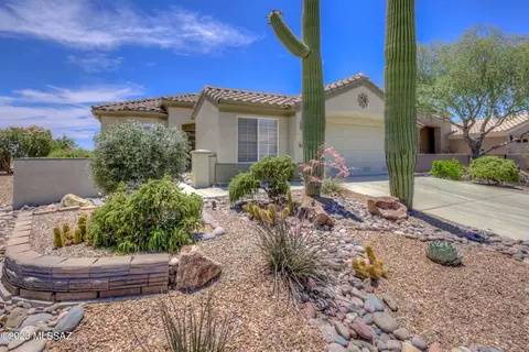 13733 N Wild Hazel Ln, Marana, AZ 85658
