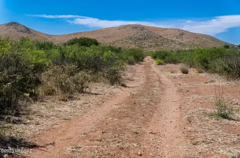 40 S Acres S Rustic Trl, Pearce, AZ 85625