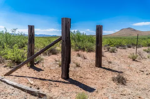 40 S Acres S Rustic Trl, Pearce, AZ 85625 photo 17