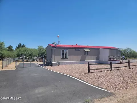 544 N Cherokee Trl, Benson, AZ 85602 photo 2