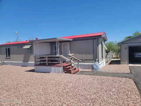544 N Cherokee Trl, Benson, AZ 85602 photo 3