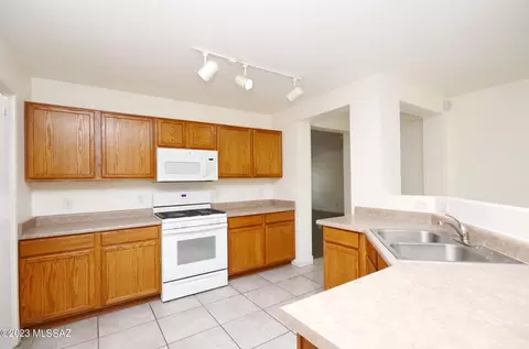 5856 E Tercel Dr, Tucson, AZ 85756 photo 12