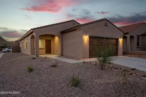 10431 S Painted Mare Dr, Vail, AZ 85641