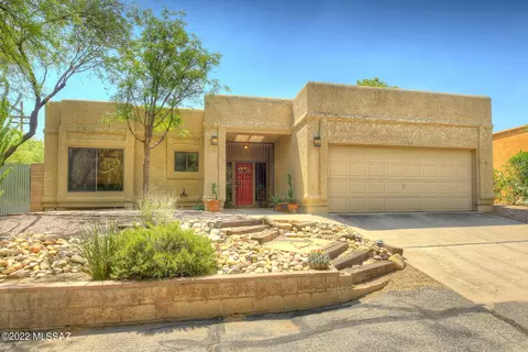 2774 N Dos Mujeres Ave, Tucson, AZ 85715