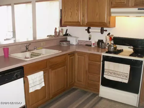 919 E Christmas Tree Ln, Pearce, AZ 85625 photo 11