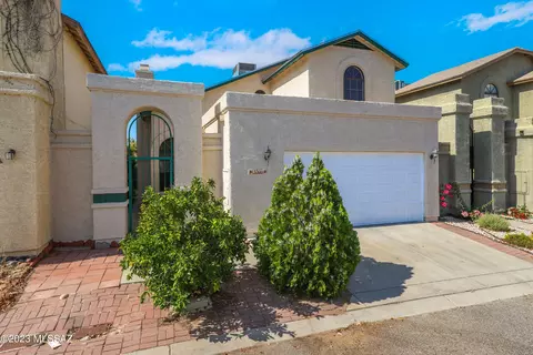 2977 W Agena Dr, Tucson, AZ 85742