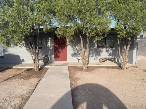5225 S Hampton Roads Dr, Tucson, AZ 85706