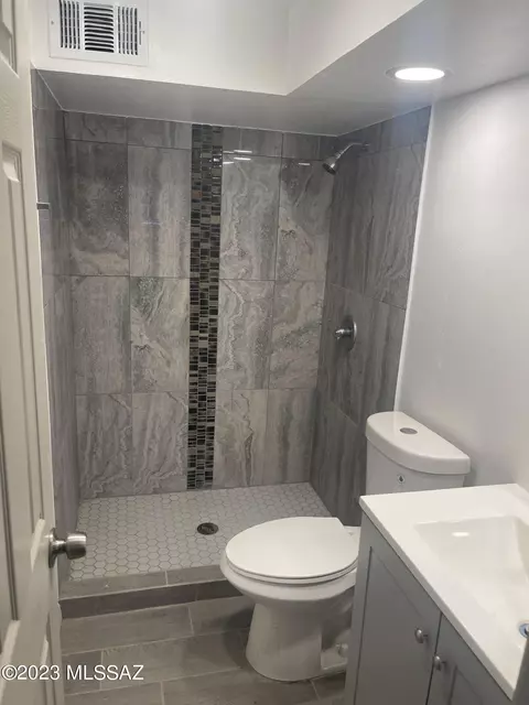 5225 S Hampton Roads Dr, Tucson, AZ 85706 photo 17