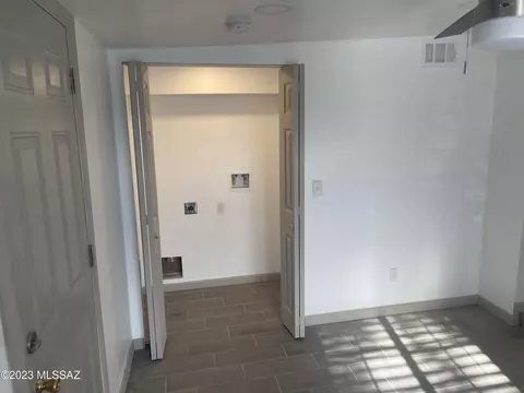 5225 S Hampton Roads Dr, Tucson, AZ 85706 photo 6
