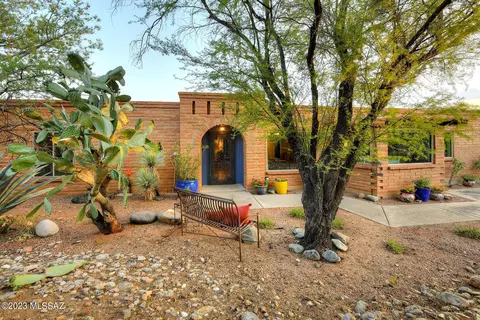 5000 N Apache Hills Trl, Tucson, AZ 85750