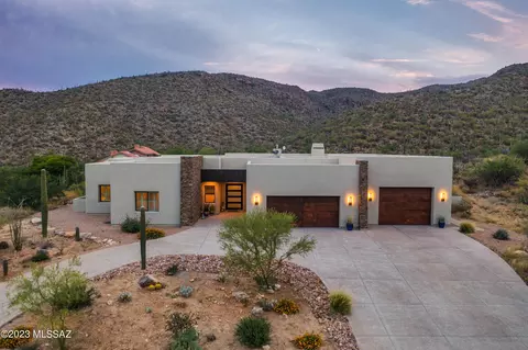 13631 E Sahuaro Sunset Rd, Tucson, AZ 85749
