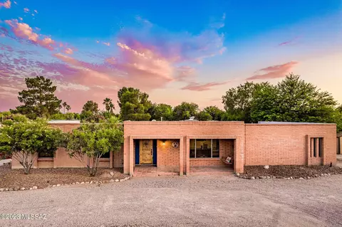 3333 N Riverbend Cir E, Tucson, AZ 85750