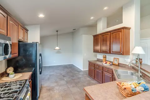 10471 E Dusky Willow Dr, Tucson, AZ 85747 photo 13