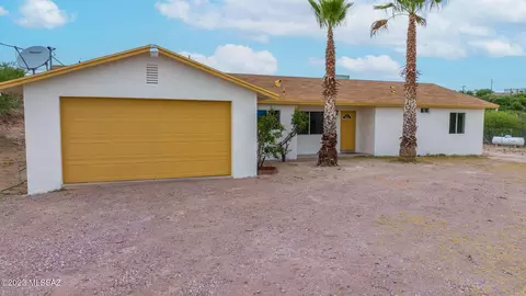 332 Ures Ct, Rio Rico, AZ 85648