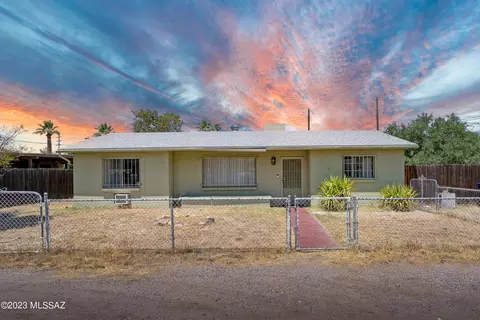 1619 N Desert Pl, Tucson, AZ 85712