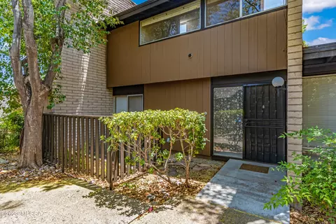 5701 E Glenn St #3, Tucson, AZ 85712