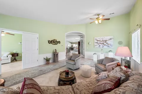 5062 W Willow Run Ln, Tucson, AZ 85741