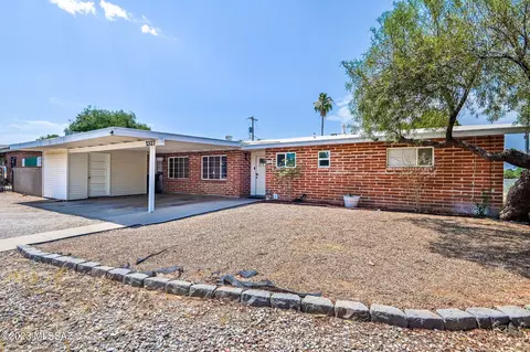 1327 S Avenida Sirio, Tucson, AZ 85710