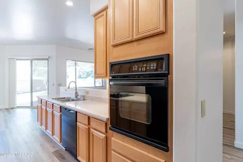 5259 Spring View Dr, Tucson, AZ 85749 photo 17