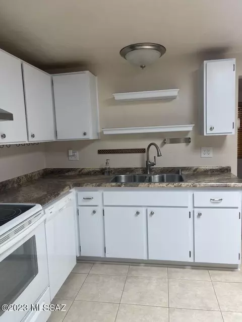 4072 S Evergreen Ave, Tucson, AZ 85730