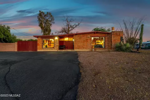 1702 E Allen Rd, Tucson, AZ 85719