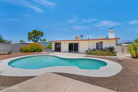 4136 E 26th St, Tucson, AZ 85711
