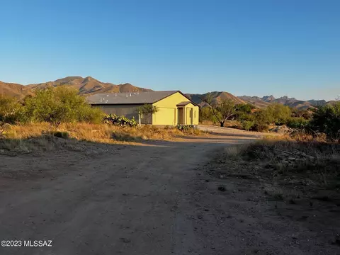 235 S Atlanta Pl, Vail, AZ 85641