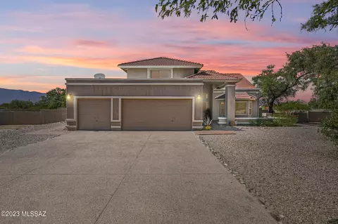 11030 E Camino Miramonte, Tucson, AZ 85749