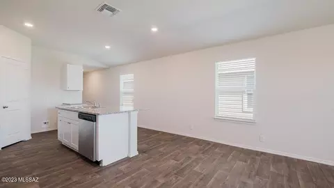 Kitchen - 12183 E Rose Frances Dr E, Vail, AZ 85641 photo 6 of 6
